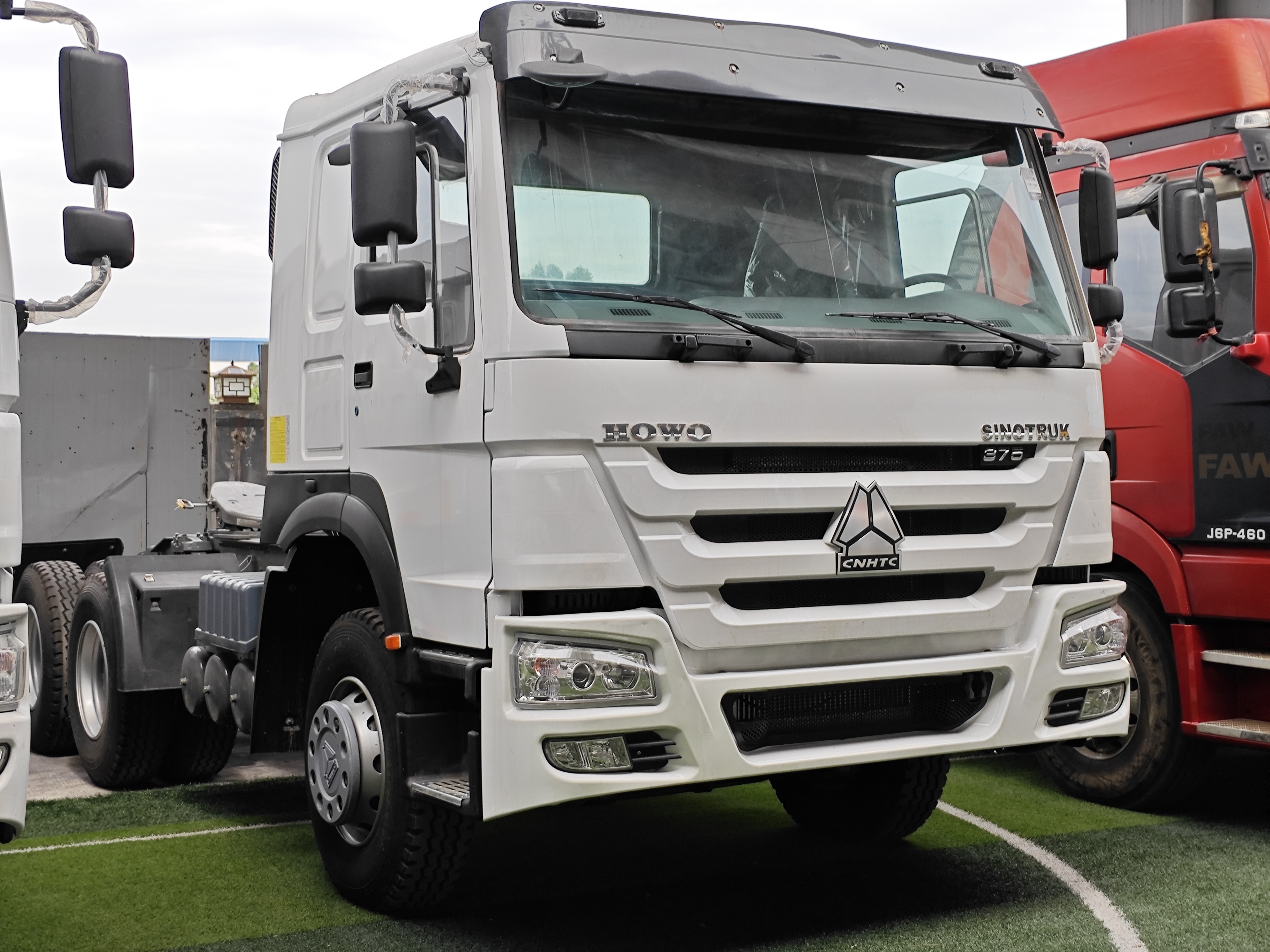 牵引车 豪沃6×4牵引车 202409km