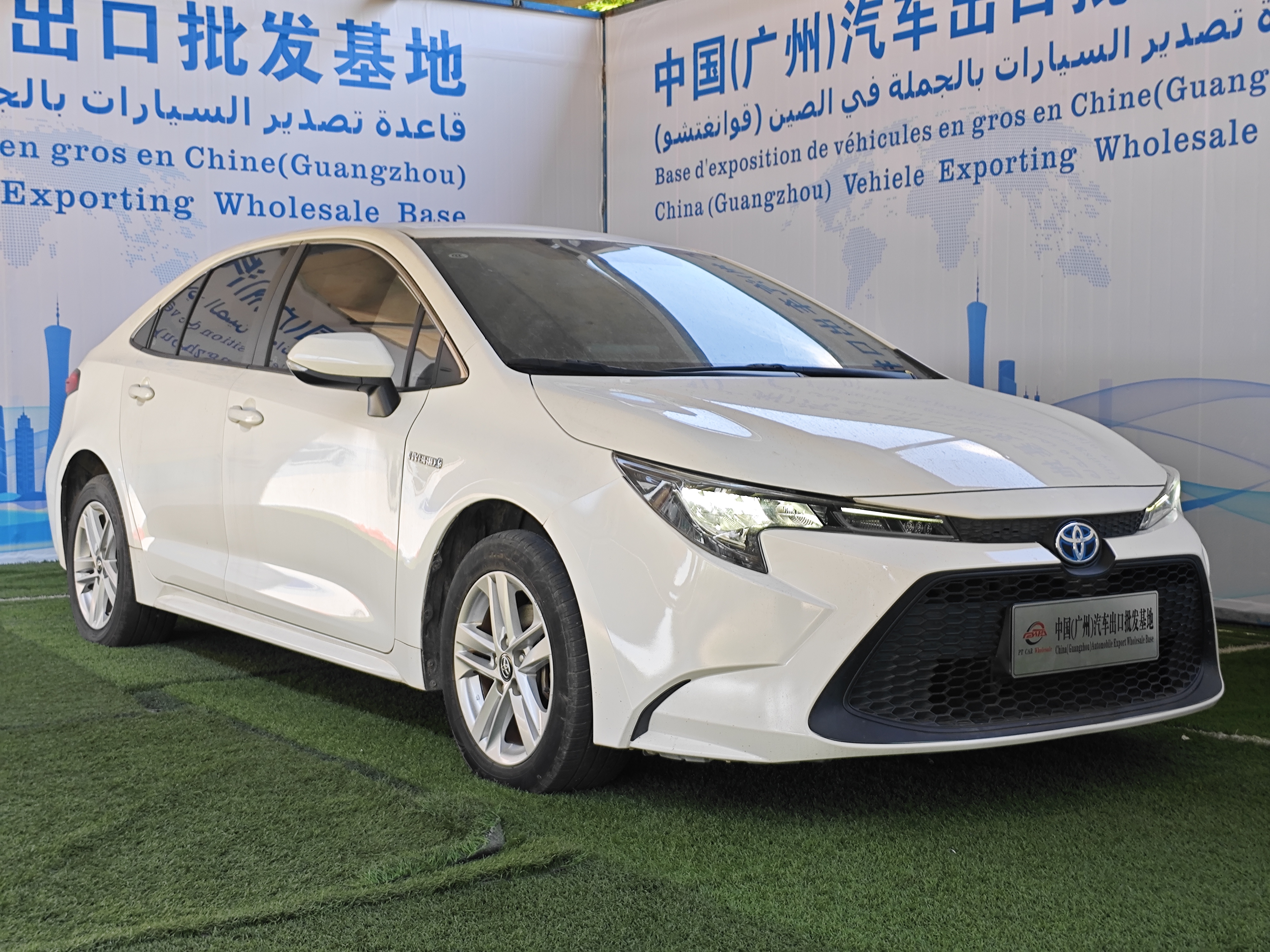 丰田 新款雷凌双擎 202210km